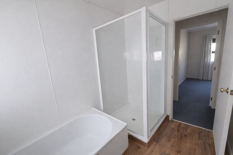 Photo of property in 25 Matipo Crescent, Pukete, Hamilton, 3200