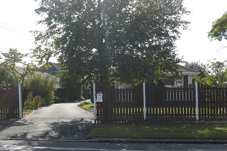 Photo of property in 148 Maidstone Road, Ilam, Christchurch, 8041