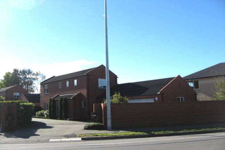 Photo of property in 68 Wairakei Road, Bryndwr, Christchurch, 8052