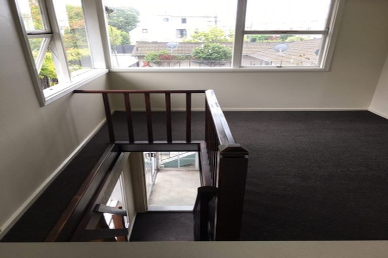 Photo of property in 60 Carlton Mill Road, Merivale, Christchurch, 8014