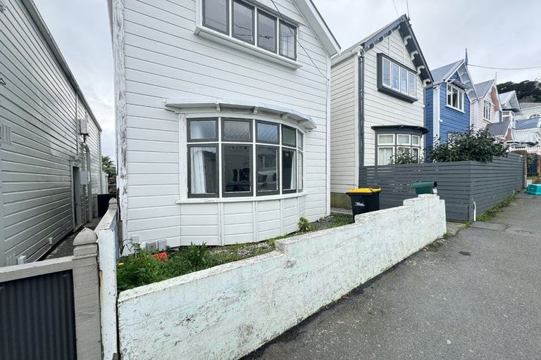 Photo of property in 89 Pirie Street, Mount Victoria, Wellington, 6011