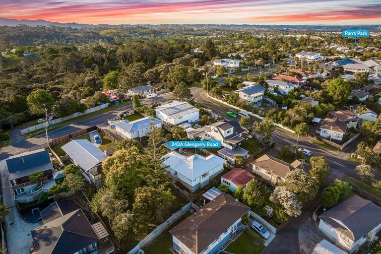 Photo of property in 243a Glengarry Road, Glen Eden, Auckland, 0602