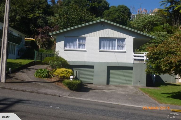 Photo of property in 15 Clawton Street, Westown, New Plymouth, 4310