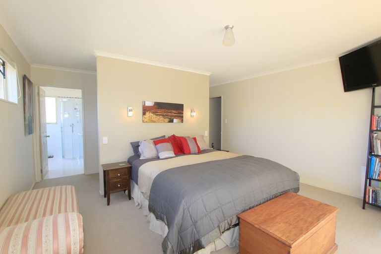Photo of property in 20 Magnolia Drive, Springlands, Blenheim, 7201