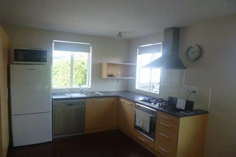 Photo of property in 4c The Quadrant, Miramar, Wellington, 6022