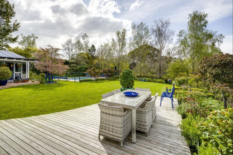 Photo of property in 91 Lane Road, Havelock North, 4130