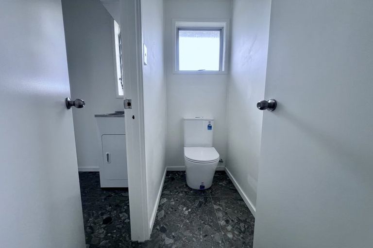 Photo of property in 6 Kenton Lane, Mangere, Auckland, 2022