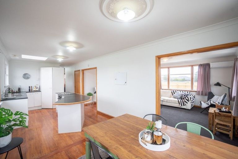 Photo of property in 22c Roberts Line, Kelvin Grove, Palmerston North, 4414