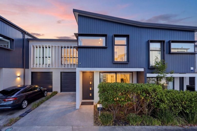 Photo of property in 27 Carder Court, Hobsonville, Auckland, 0618