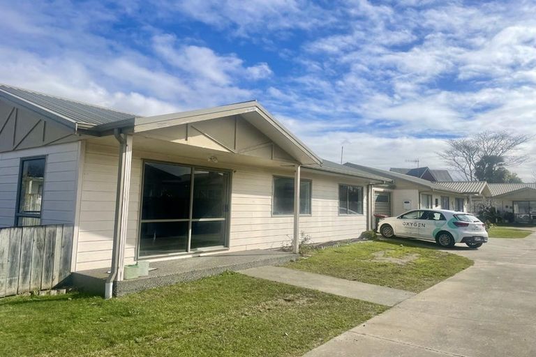 Photo of property in 711-713 Charles Street, Raureka, Hastings, 4120