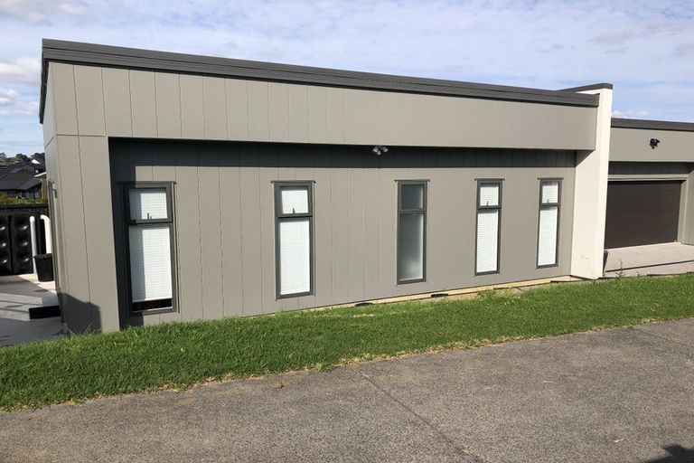 Photo of property in 16 Tabernacle Street, Karaka, Papakura, 2124