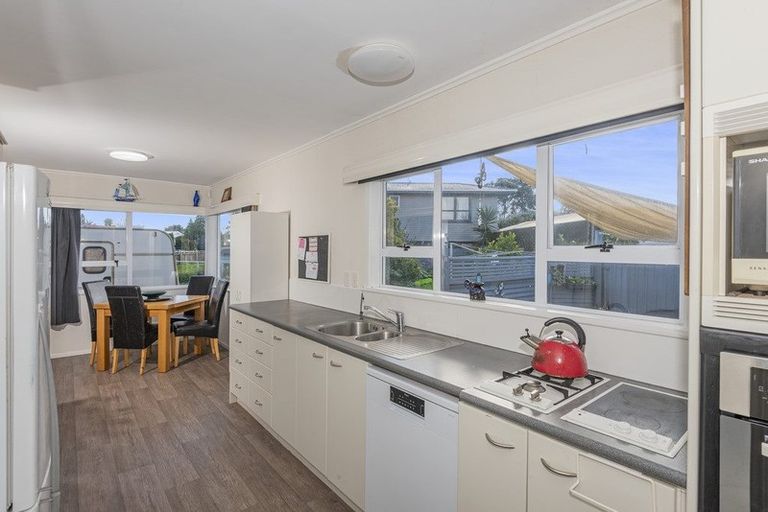 Photo of property in 2 Erin Street, Tikipunga, Whangarei, 0112