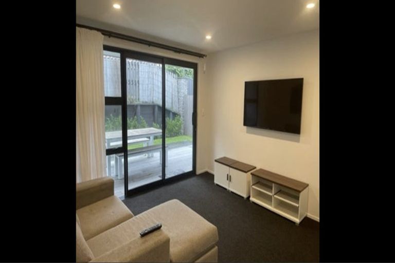 Photo of property in 4 Otira Close, Papamoa Beach, Papamoa, 3118