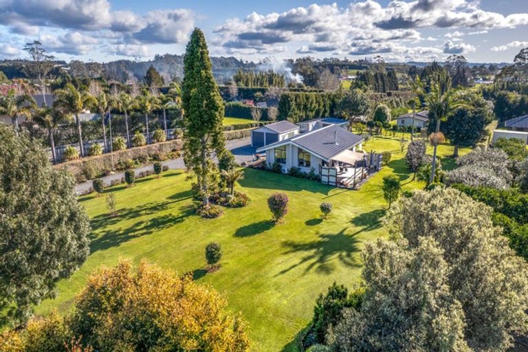 Photo of property in 38 Riddell Road, Kerikeri, 0230