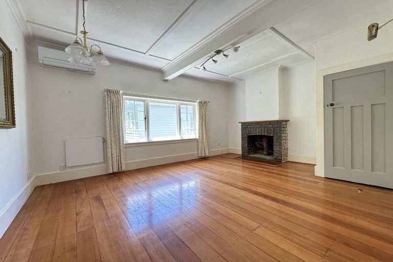 Photo of property in 22a Saint Mary Street, Thorndon, Wellington, 6011