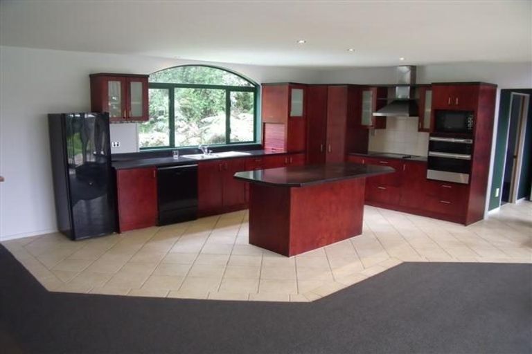Photo of property in 122-126 Carter Road, Oratia, Auckland, 0604