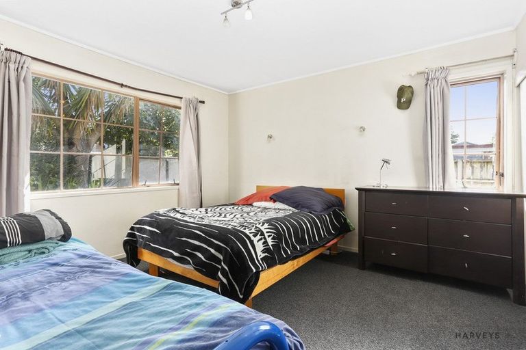 Photo of property in 2a Matuhi Rise, Henderson, Auckland, 0612