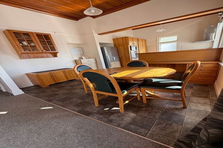 Photo of property in 5 Gilbert Street, New Plymouth, 4310