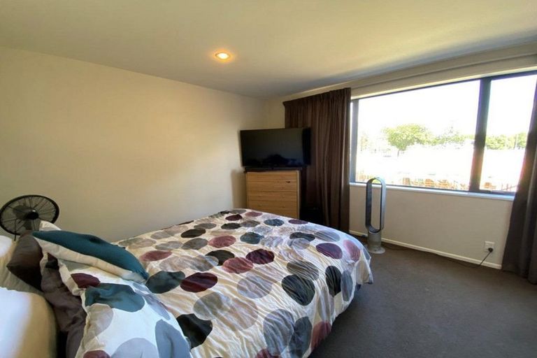 Photo of property in 4/14 London Street, Richmond, Christchurch, 8013
