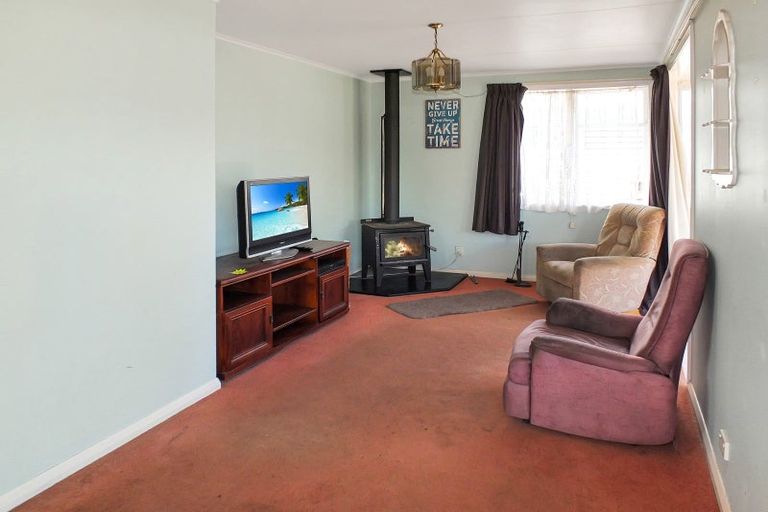 Photo of property in 5 Norbiton Road, Foxton, 4814