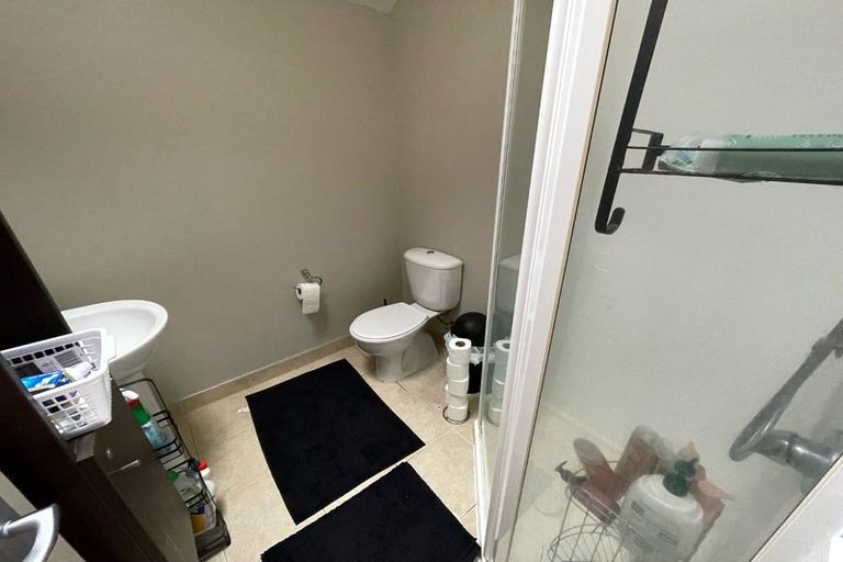 Photo of property in 4 Opito Way, East Tamaki, Auckland, 2013