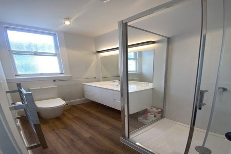 Photo of property in 23 Elizabeth Street, Mount Victoria, Wellington, 6011