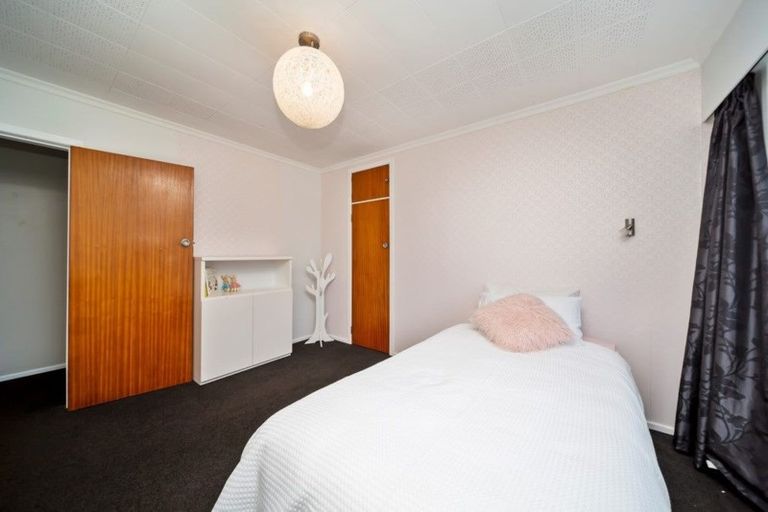 Photo of property in 12 Saxton Road, Upper Vogeltown, New Plymouth, 4310