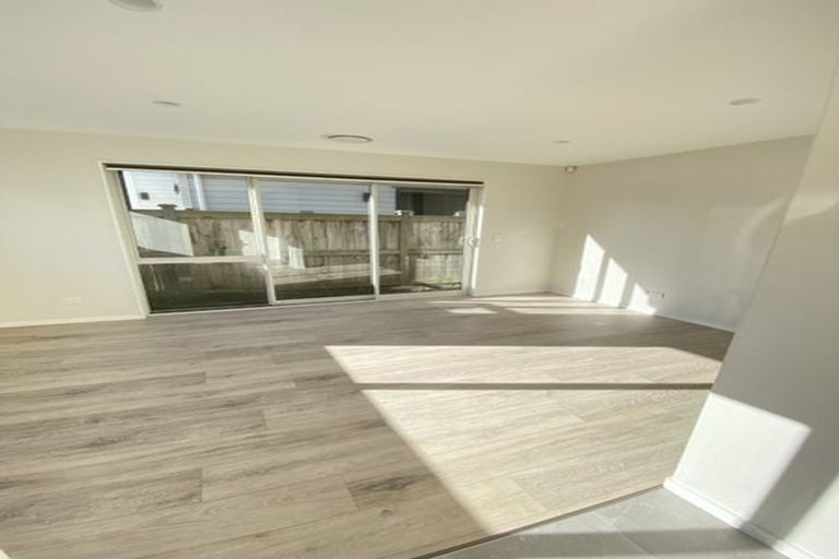 Photo of property in 7 Myland Drive, Hobsonville, Auckland, 0616