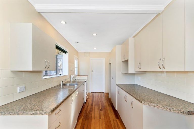 Photo of property in 26 Sutton Crescent, Papakura, 2110