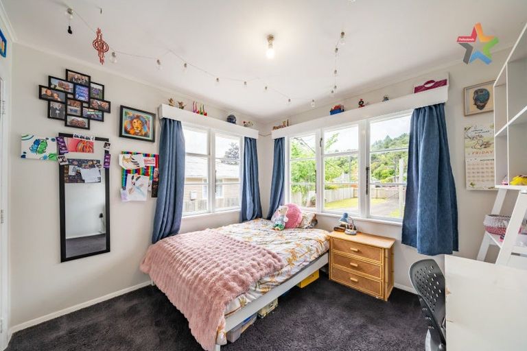 Photo of property in 36 Horoeka Street, Stokes Valley, Lower Hutt, 5019