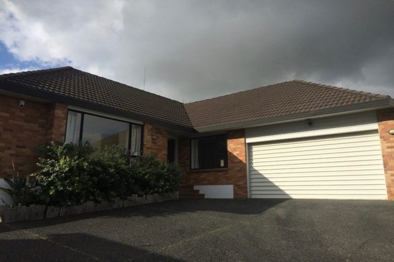 Photo of property in 2/15 Sligo Place, Somerville, Auckland, 2014