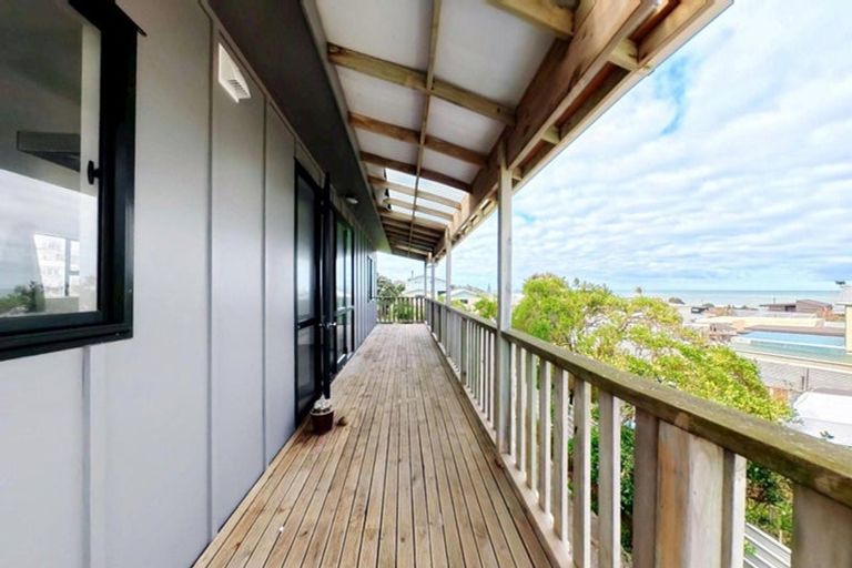 Photo of property in 10a Pingao Place, Waiinu Beach, Whanganui, 4588