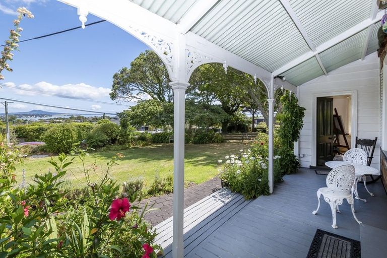 Photo of property in 159 Bleakhouse Road, Mellons Bay, Auckland, 2014