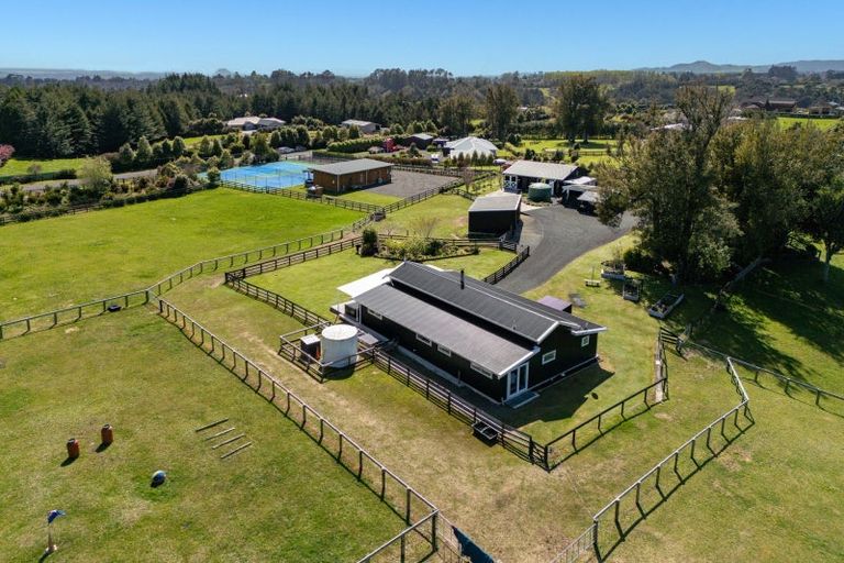 Photo of property in 11 Sarona Park Drive, Omanawa, Tauranga, 3171