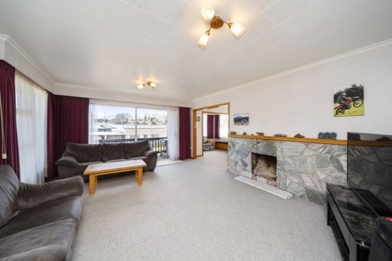 Photo of property in 43 Stafford Street, Waitara, 4320