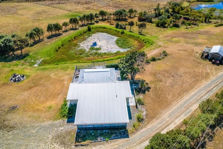 Photo of property in 225 Turkey Flat Road, Te Kopuru, 0391