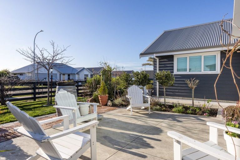 Photo of property in 5 Grooby Place, Havelock North, 4130