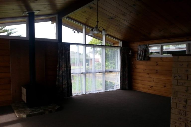 Photo of property in 7 Sunnypark Avenue, Rosehill, Papakura, 2113