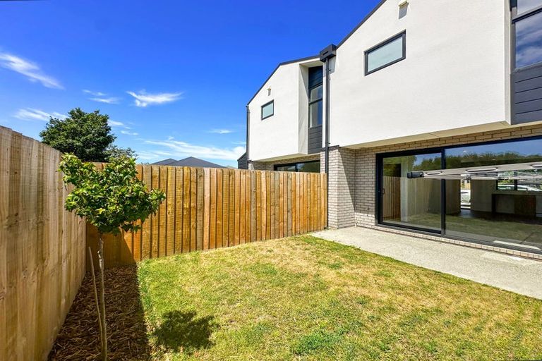 Photo of property in 2/116 Aldwins Road, Phillipstown, Christchurch, 8062
