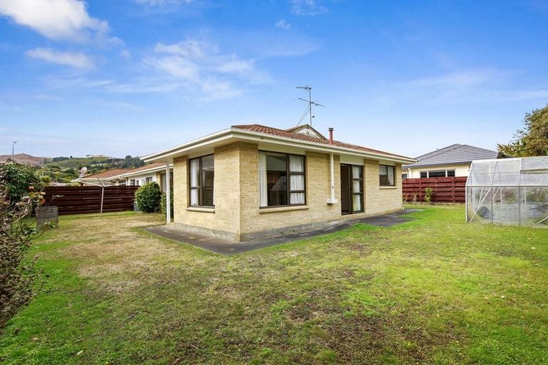 Photo of property in 9a Beauchamp Street, Tawa, Wellington, 5028