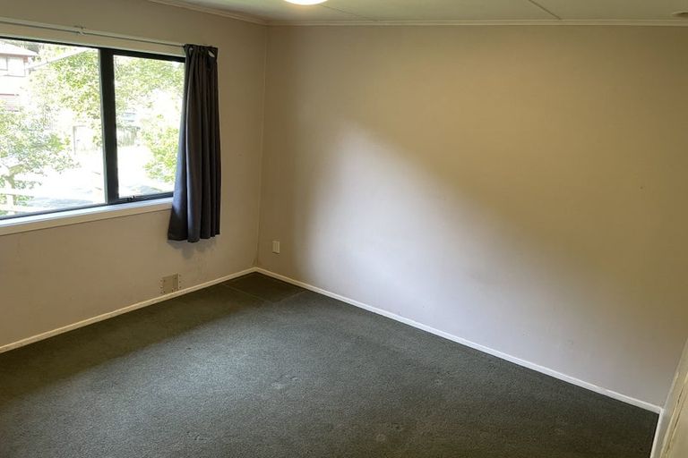 Photo of property in 76 Elmslie Road, Pinehaven, Upper Hutt, 5019