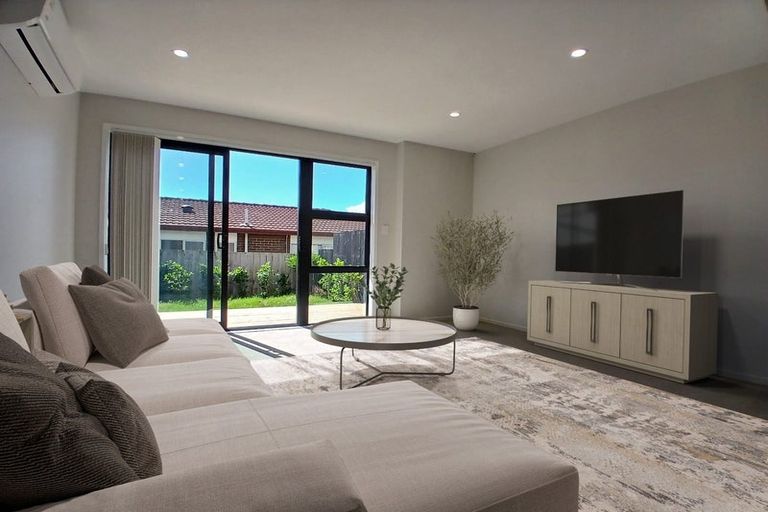 Photo of property in 63 Tima Lane, Mangere Bridge, Auckland, 2022