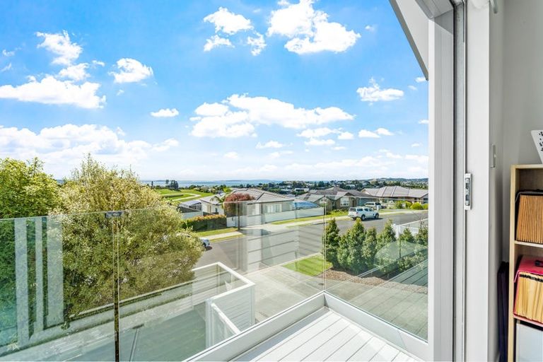 Photo of property in 9 Ruth Craig Place, Stanmore Bay, Whangaparaoa, 0932