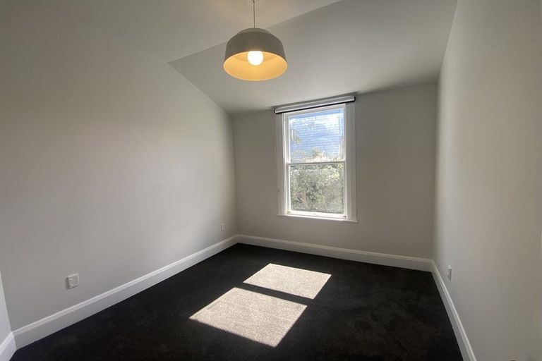 Photo of property in 23 Elizabeth Street, Mount Victoria, Wellington, 6011