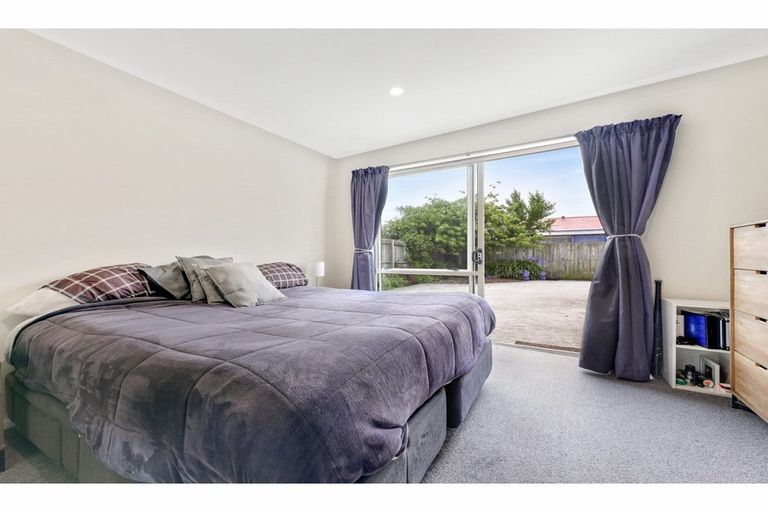 Photo of property in 72 Cumnor Terrace, Woolston, Christchurch, 8023