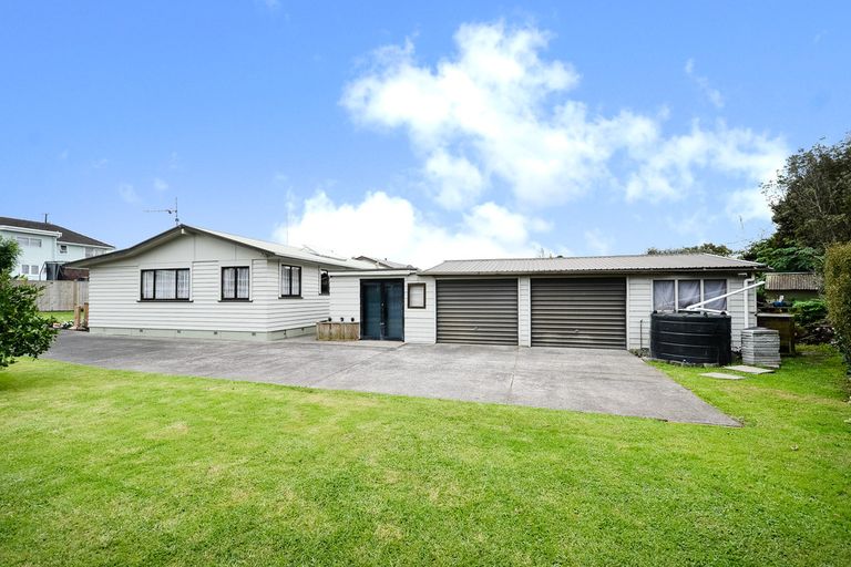 Photo of property in 92 Harrington Road, Henderson, Auckland, 0610