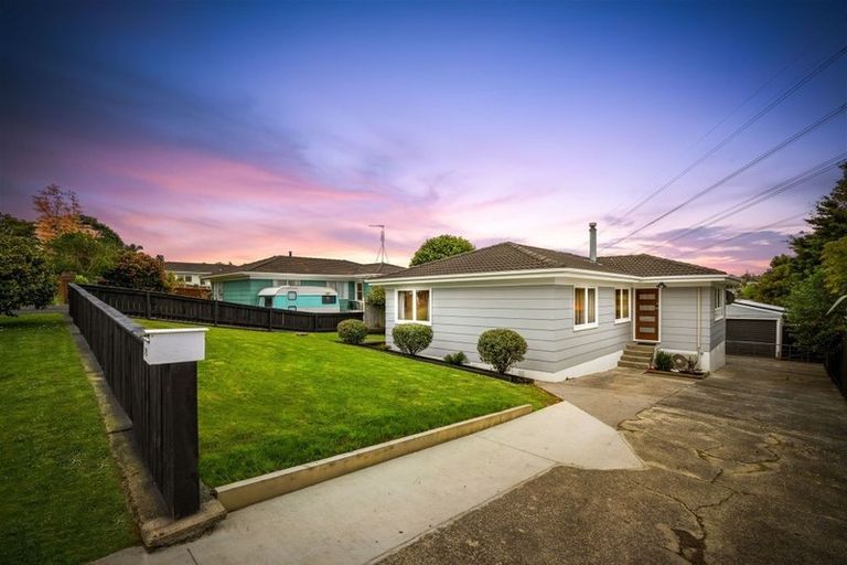 Photo of property in 20 Arlette Place, Massey, Auckland, 0614