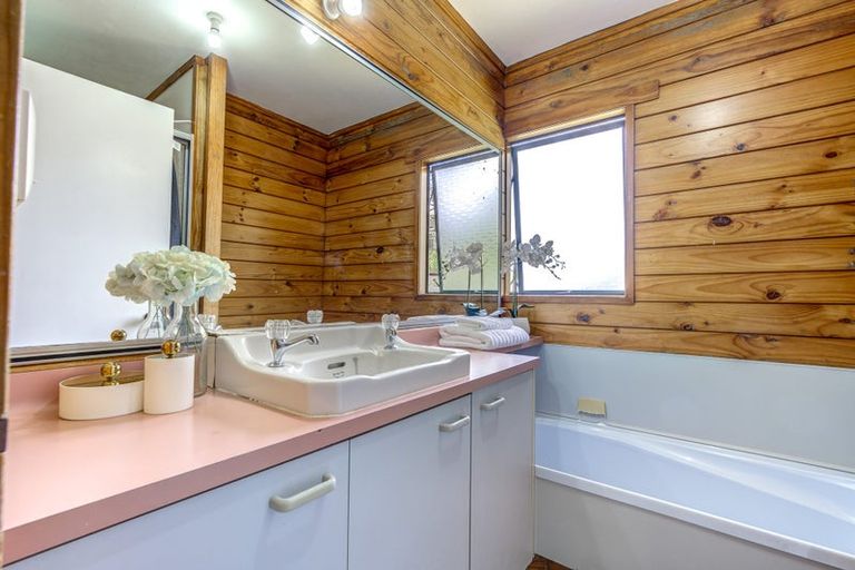 Photo of property in 15 Oakley Avenue, Claudelands, Hamilton, 3214