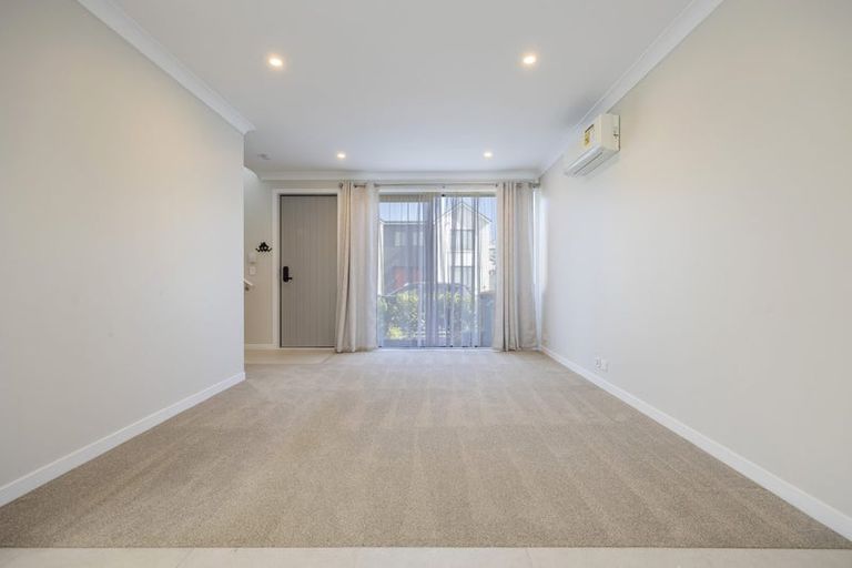 Photo of property in 25 Boyes Avenue, Whenuapai, Auckland, 0618