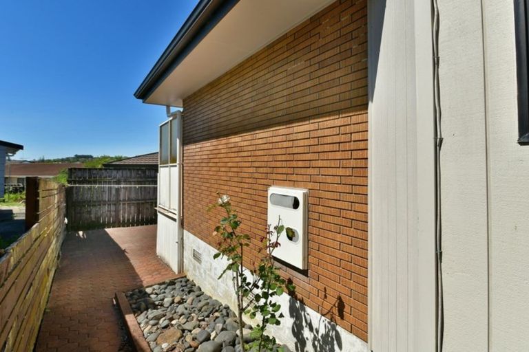 Photo of property in 1/30 Fairway Avenue, Red Beach, 0932